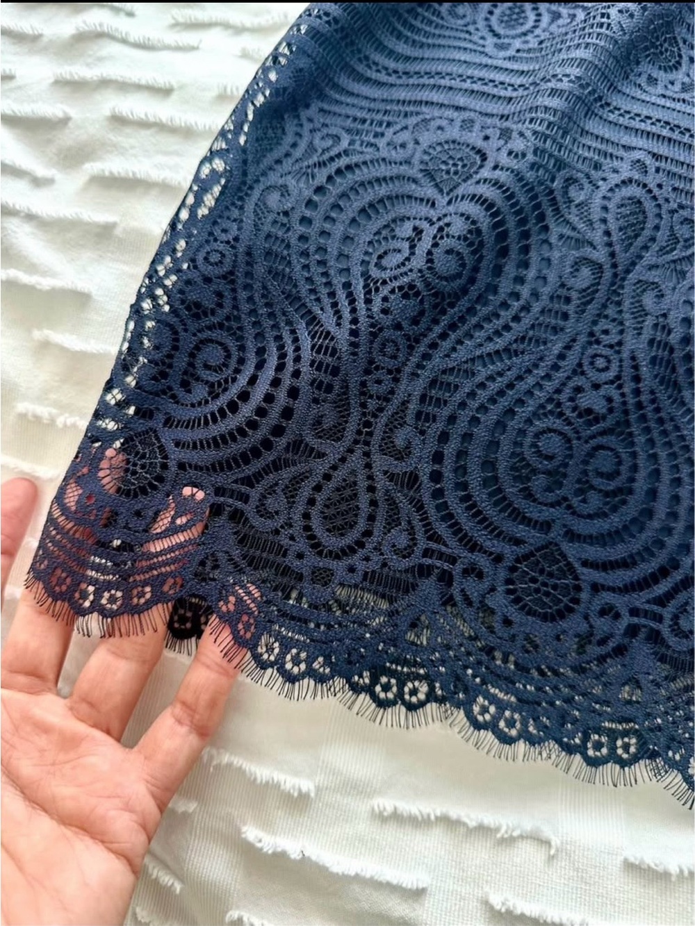 NWT Navy Blue Lace Halter Tank - Size Small - Picture 2 of 5